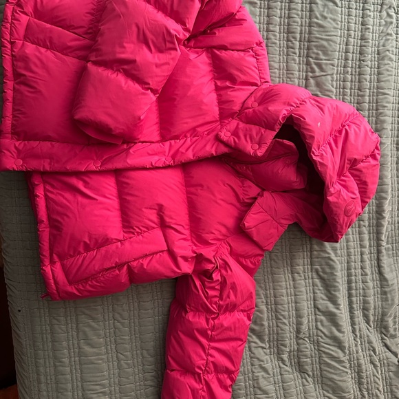 Lululemon cropped wonder puff jacket. Pink! - Picture 9 of 9